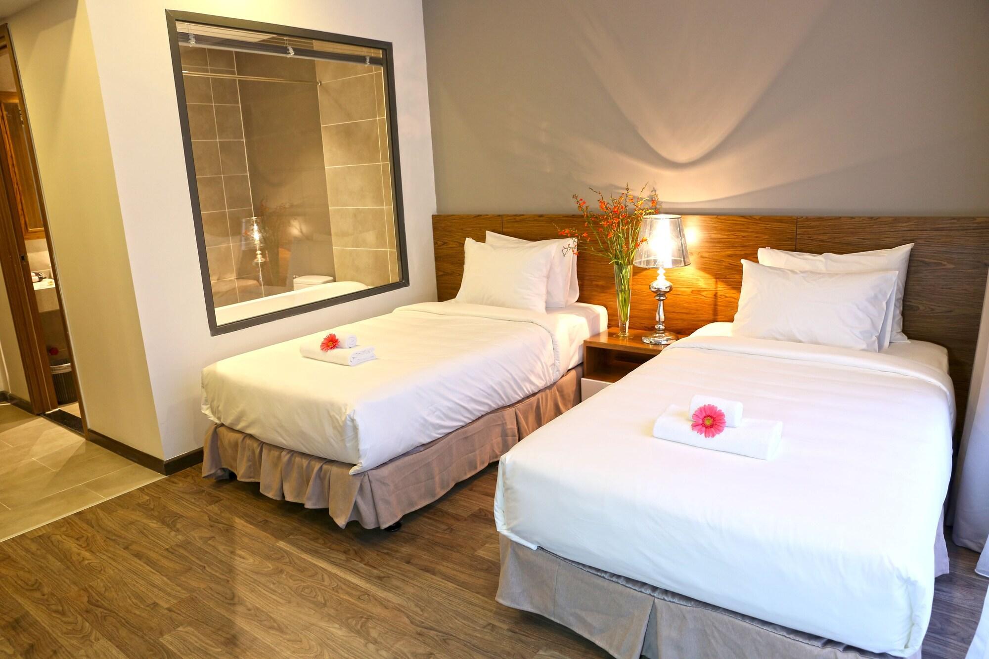 Bizu Royal Hotel Ho Chi Minh City Exterior photo